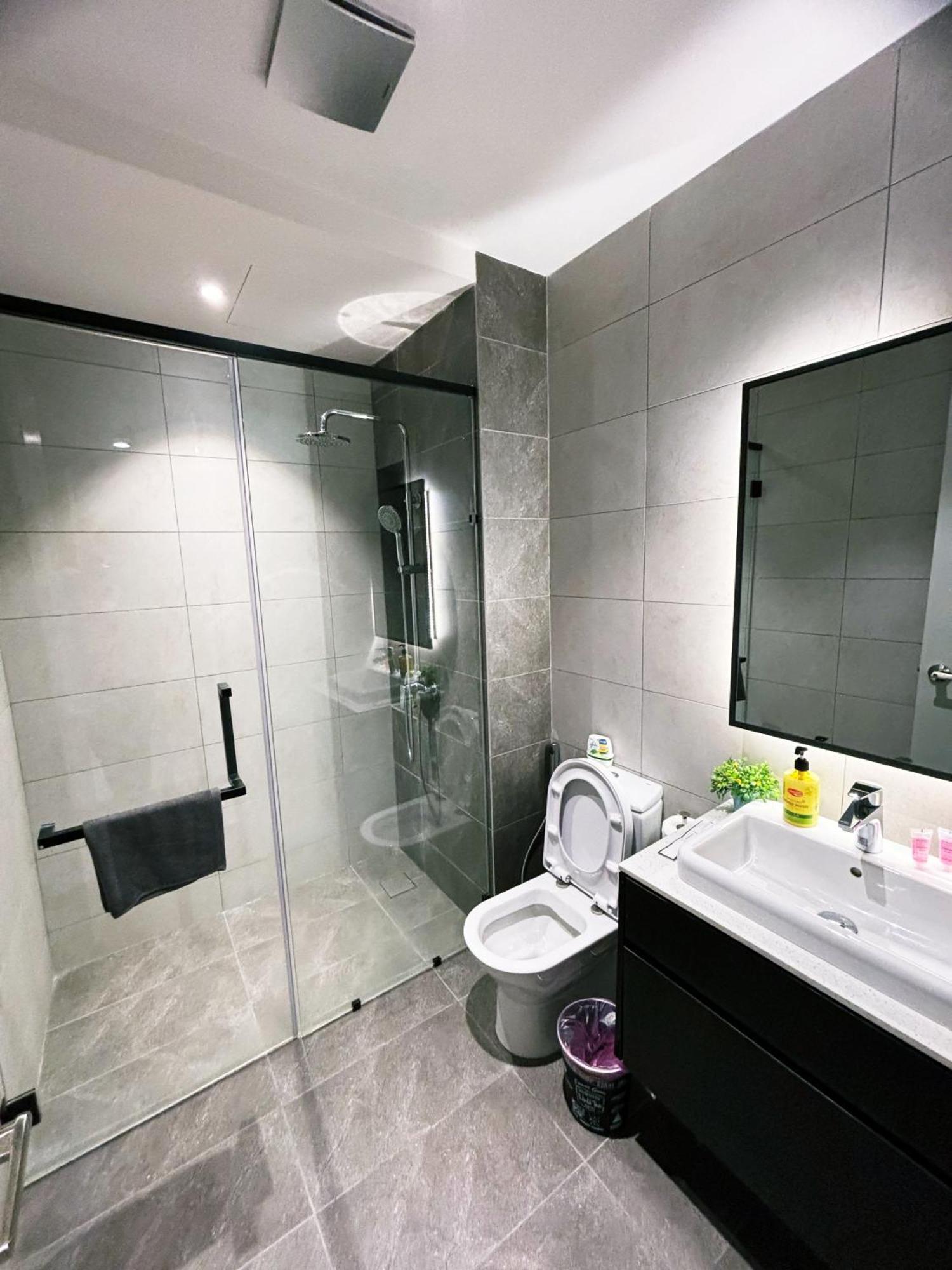 Apartment The Axon By Luxury